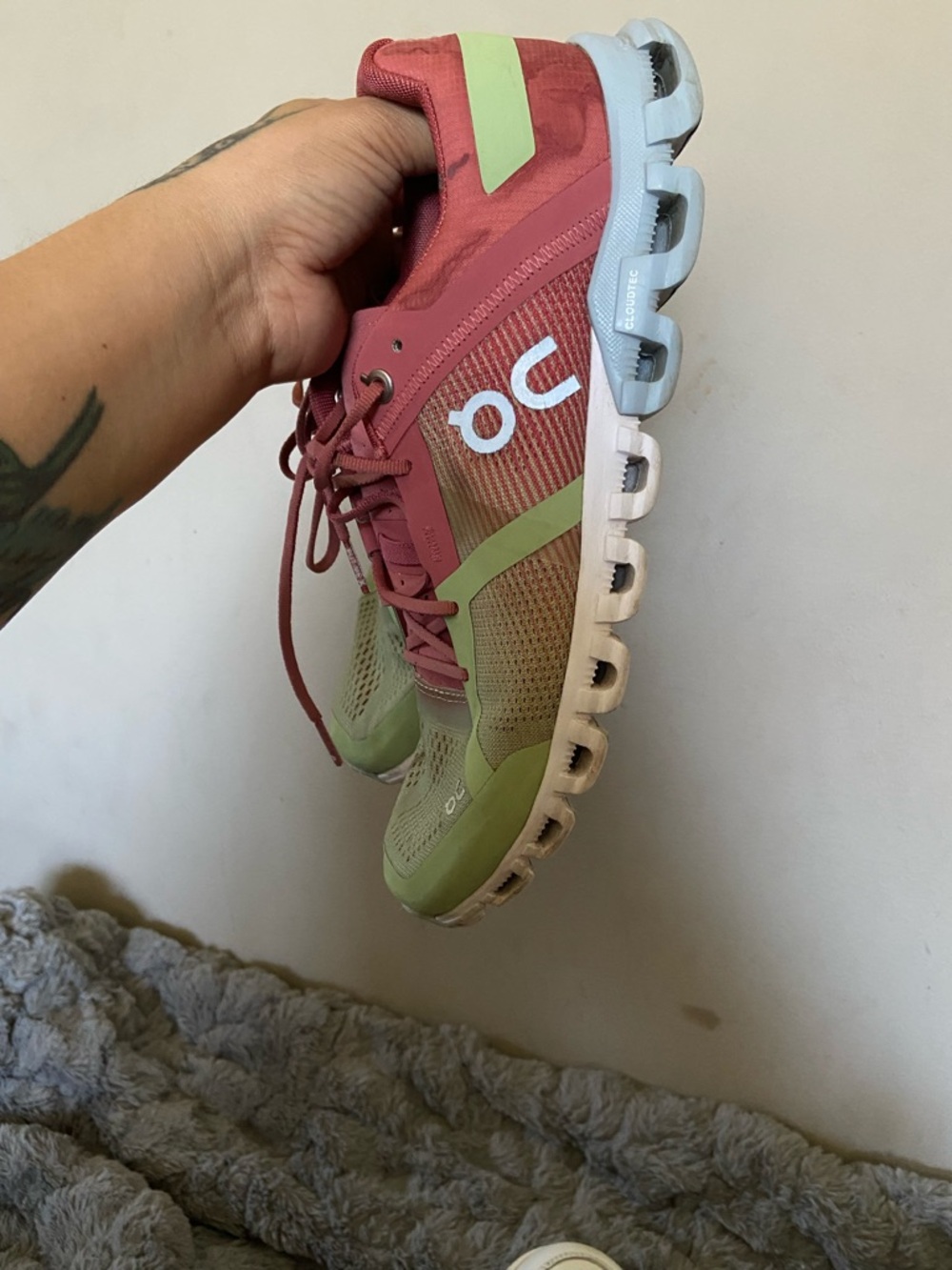 Women's On Cloud Cloudflow 2.0
Running Shoes in Guava Dust
Rose Green - Picture 3 of 7